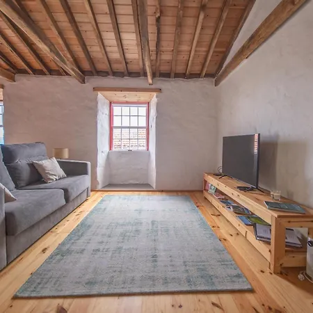 94 Ribeirinha (Pico Island)