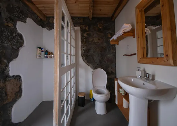 94 * Ribeirinha (Pico Island)